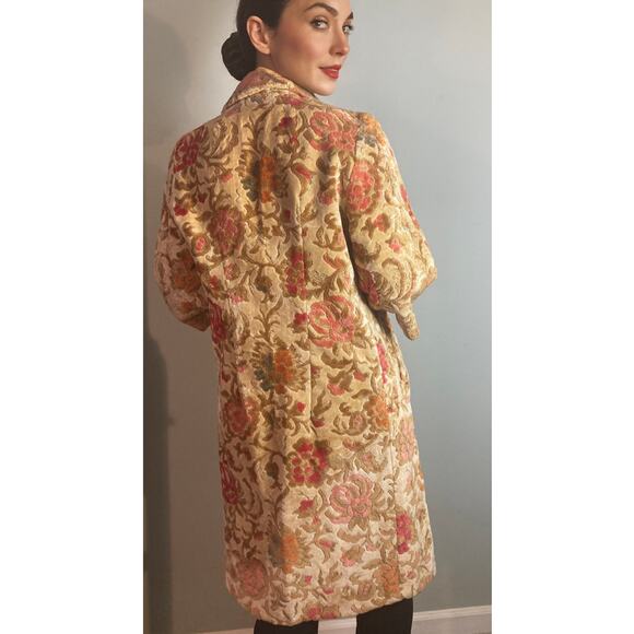 Vintage Velvet Floral Carpetbag Tapestry Coat Velvet 1960s ~ Unsized S/M - Picture 3 of 8
